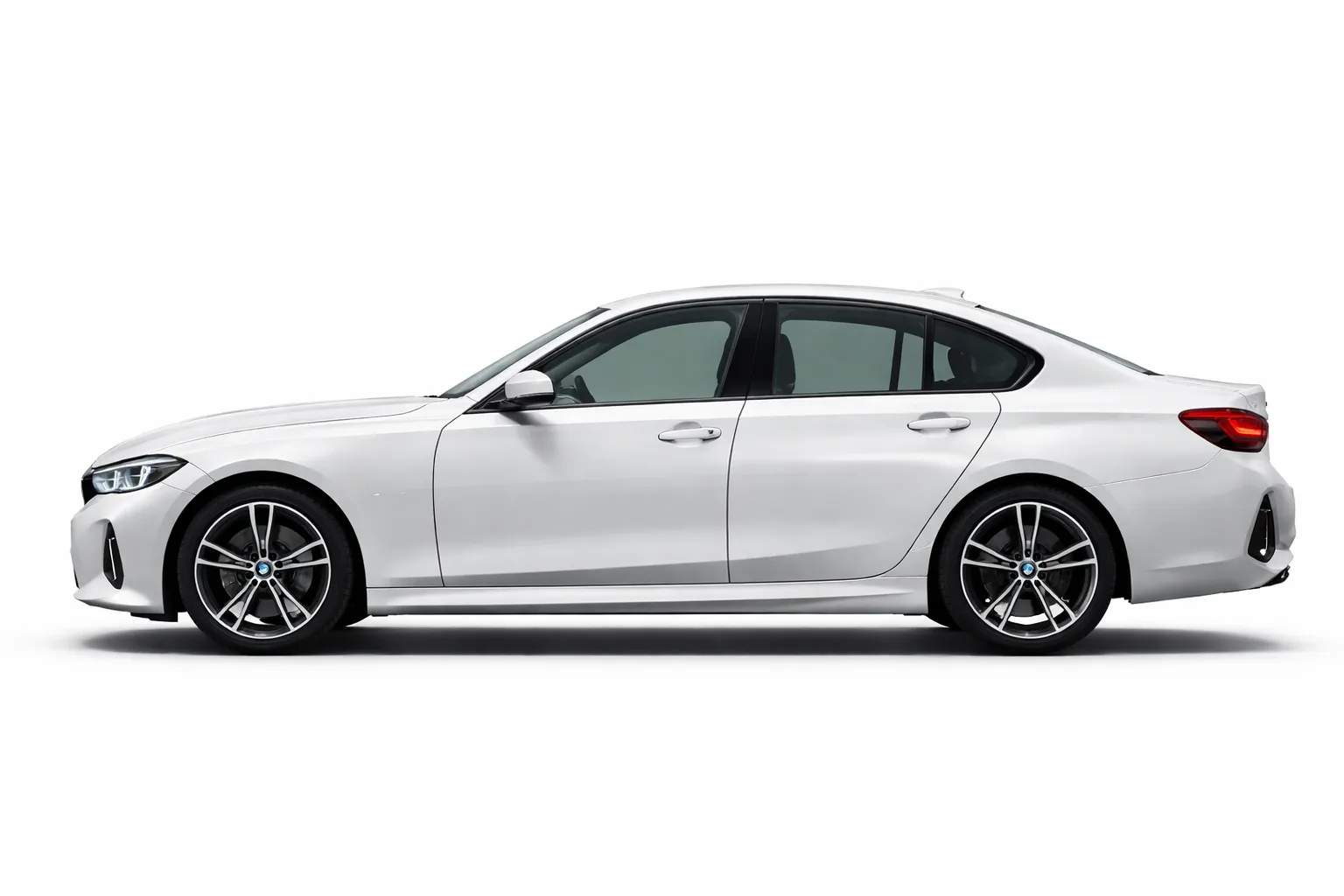 2025 BMW 3 Series 330i